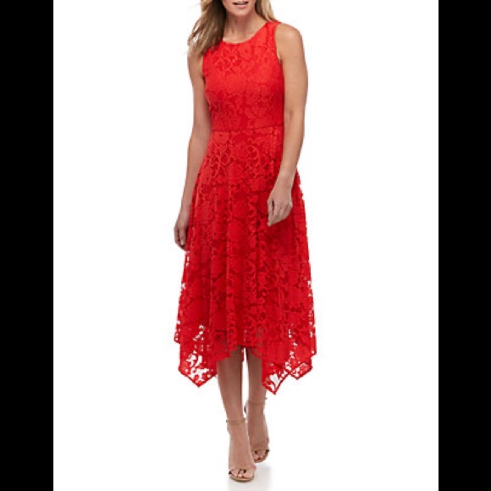 Jessica Howard
Sleeveless Lace Asymmetrical Hem Dress